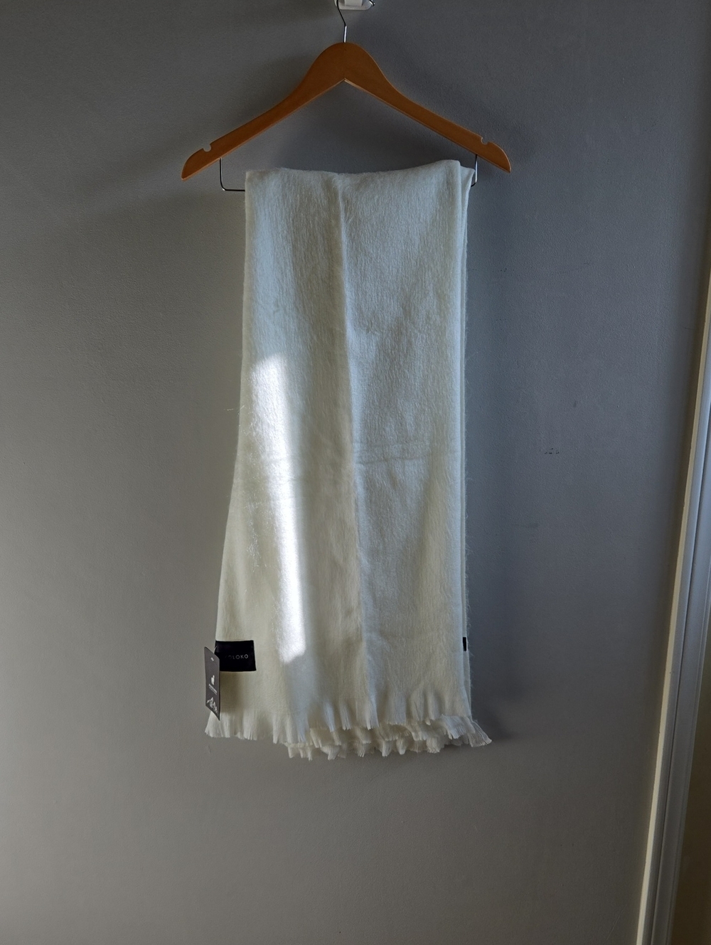 NWT Pokoloko Alpaca Blend Throw Colour Coconut